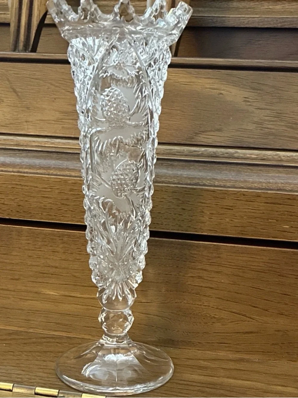 Hofbauer Crystal Vase 9.5” West Germany Botanical Sawtooth Rim RARE Pinecone